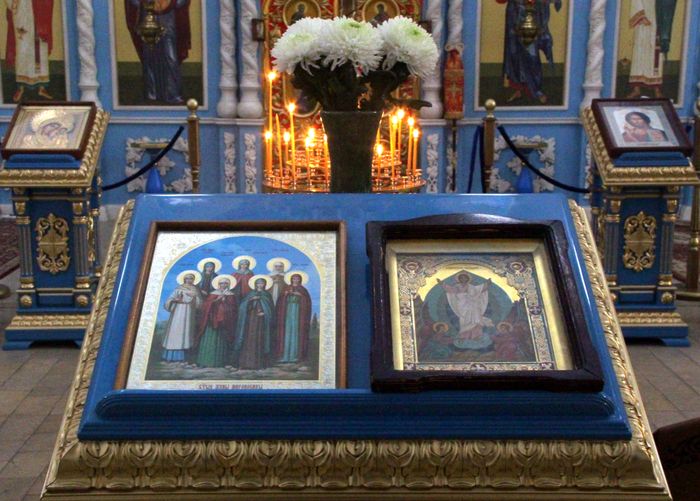 Праздник святых жен-мироносиц